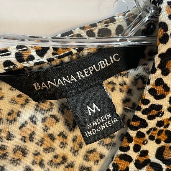 Banana Republic NWOT Animal Print Fit & Flare Dress Women's Medium Tan Midi - Picture 4 of 8